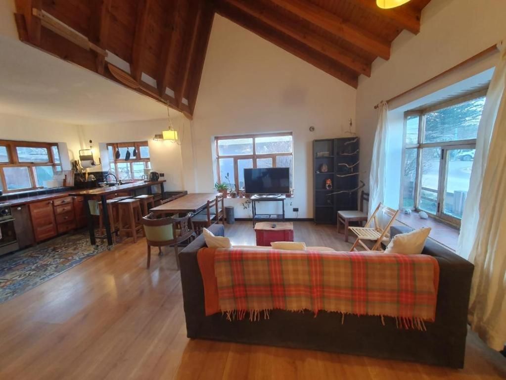 Habitacion En Casa De Familia Cerca De La Laguna Room Next To The Lagoon 乌斯怀亚 外观 照片